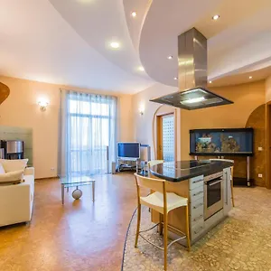 3-room On Khreshchatyk. Building With Star Киев